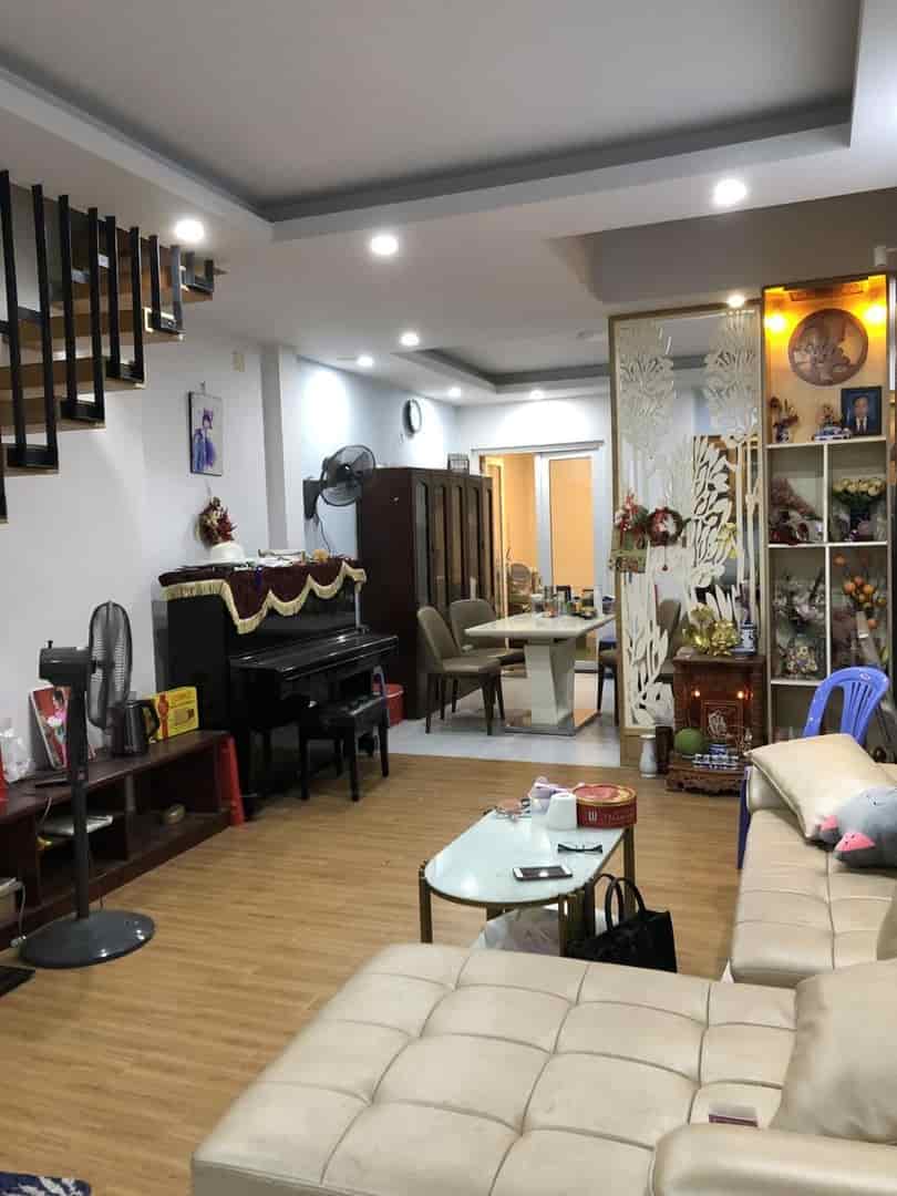 Ô tô thông, sát bên Vạn Phúc City, Hiệp Bình Phước, Thủ Đức, 74m2 ngang 4.1m, không QH, 5 tỷ