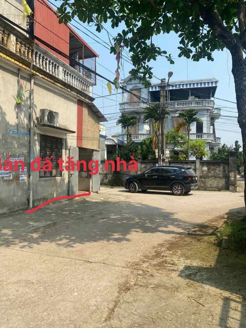 Bán đất tặng nhà 2 tầng, 44m2, 1.x tỷ, tk2, ô góc, ô tô tránh, tại Đông Sơn Chương Mỹ Hà Nội