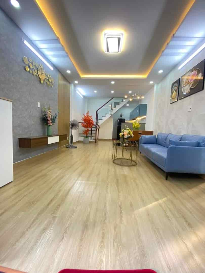 Nhà đẹp ở Lê Văn Sỹ, quận 3, 70m2, giá 2 tỷ 350 thương lượng, sổ hồng riêng, giấy tờ đầy đủ