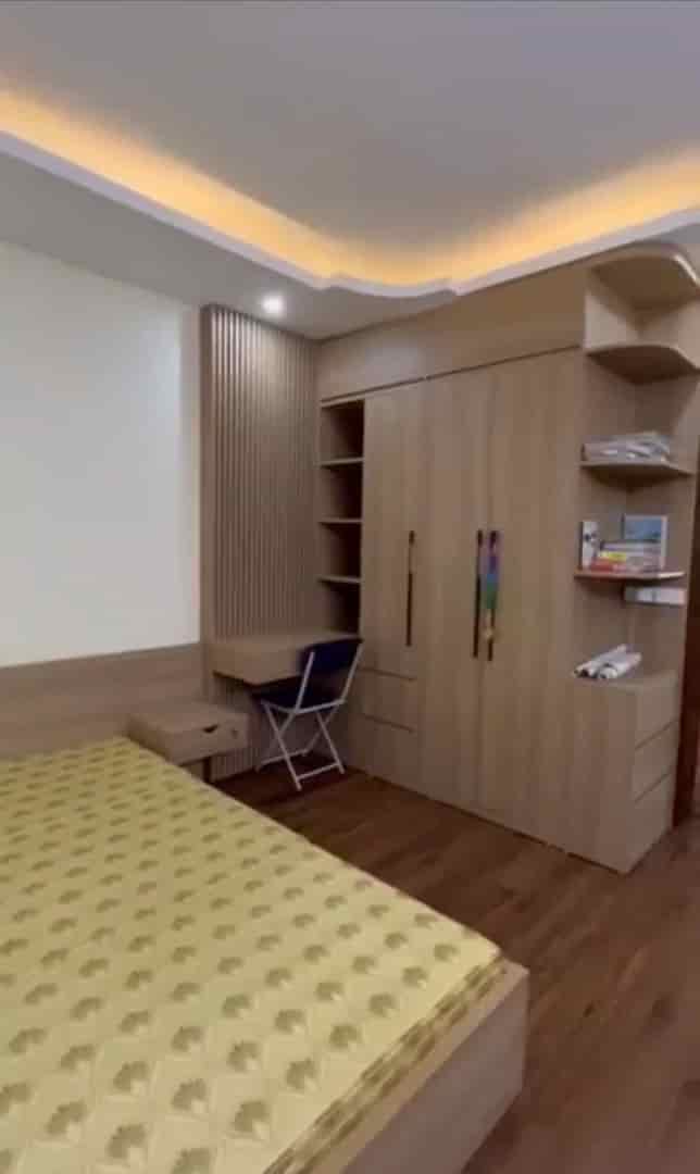 Bán nhà trung tâm Tứ Hiệp, Thanh Trì, diện tích 30m2, 5 tầng, ô tô tránh, giá 5.x tỷ