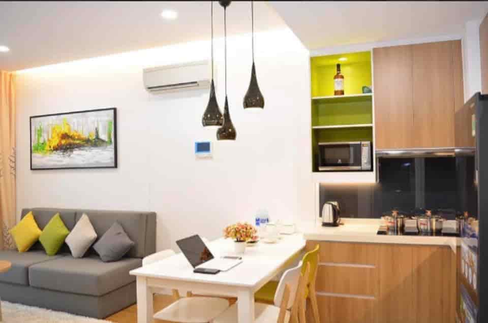 Giá tốt căn hộ Republic Plaza Tân Bình, diện tích 77m2, 2 pn 2wc, giá 2 tỷ 280, tặng nội thất, sổ hồng riêng