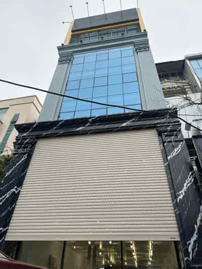 Tòa nhà văn phòng mặt phố Hoàng Quốc Việt, Cầu Giấy, 7 tầng thang máy mới tinh, cho thuê gần 300tr/tháng