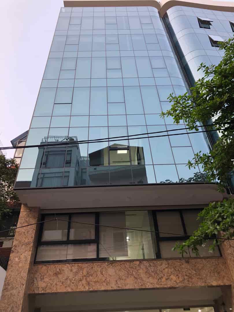 Bán tòa nhà mặt phố trung tâm khu đô thị Trung Hòa Nhân Chính, 222m2, 9 tầng, thang máy mới