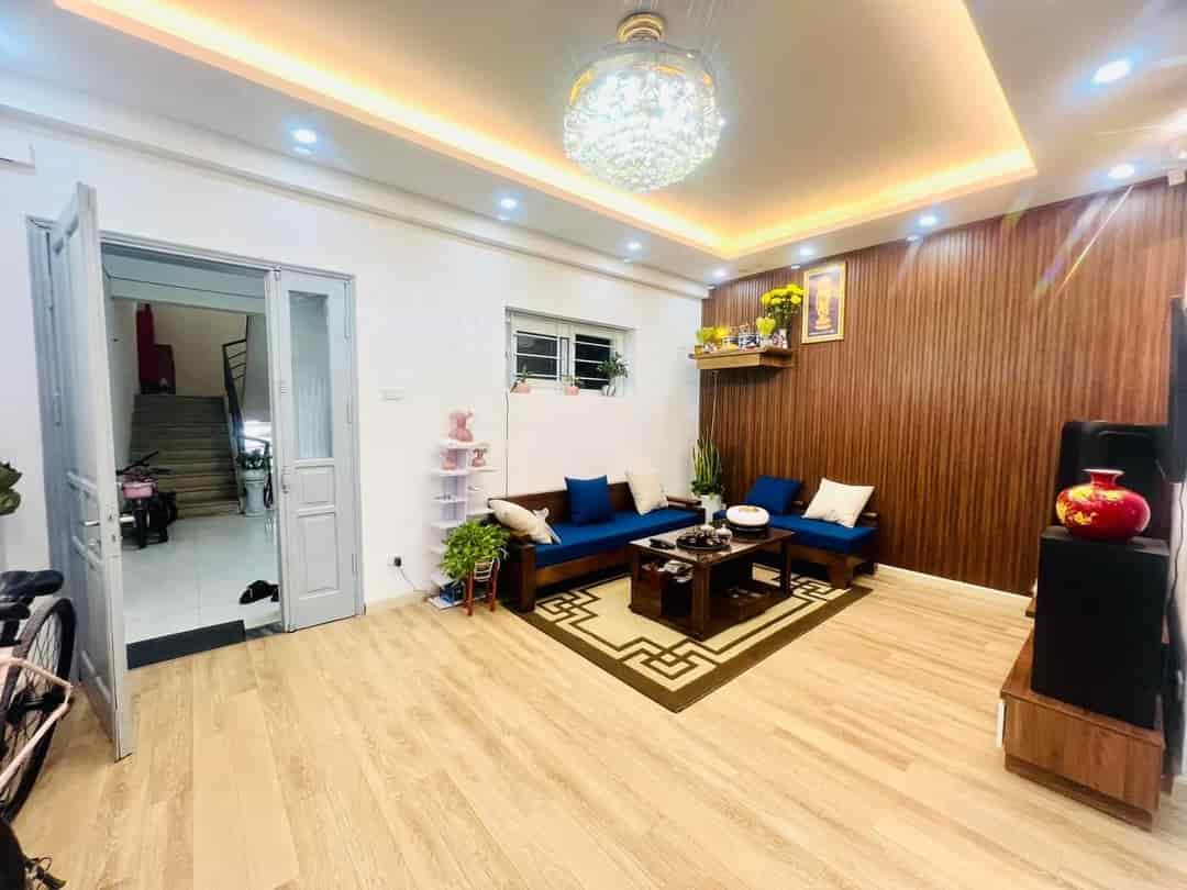 Bán căn hộ chung cư toà N4B Trung Hoà Nhân Chính 54 Lê Văn Lương, 55m2, giá 3,15tỷ thương lượng