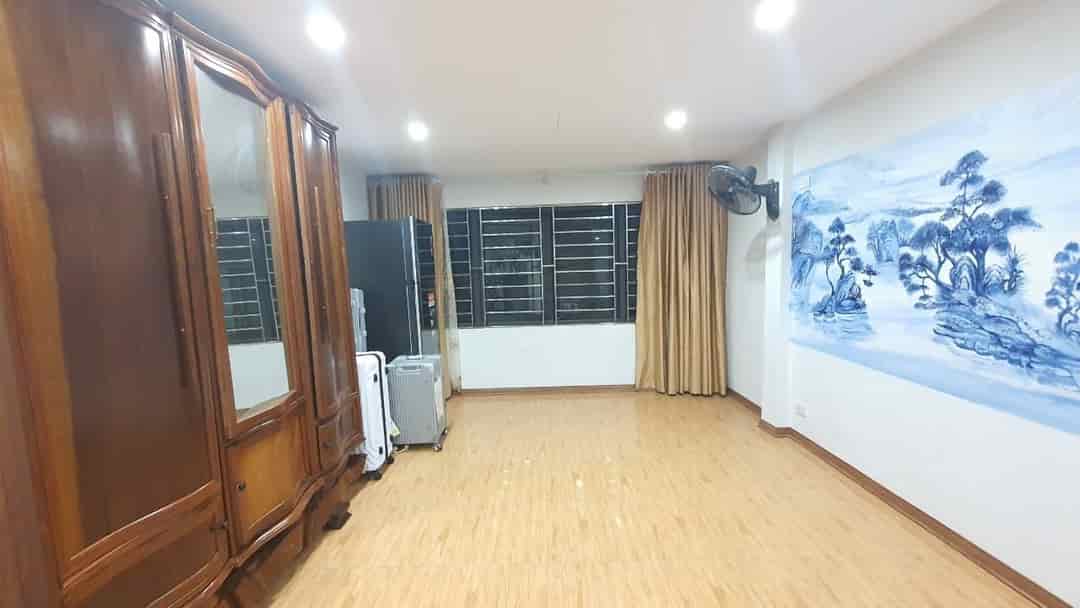 Bán nhà riêng ngõ 236 Lê Trọng Tấn 30m2, ngõ thông, gần phố giá chỉ 4.8 tỷ