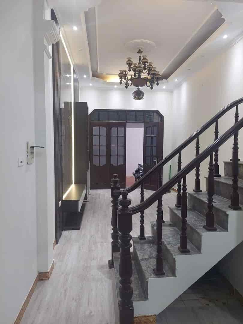 Bán nhà riêng ngõ 77 Bùi Xương Trạch Thanh Xuân, 61m2, 5 tầng, giá chỉ 5,5 Ttỷ