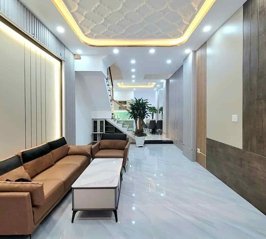 Nhà chính chủ 29,6m2 giá 1 tỷ 650 triệu đường Nguyễn Biểu, phường 1, quận 5, hẻm xe hơi 4m