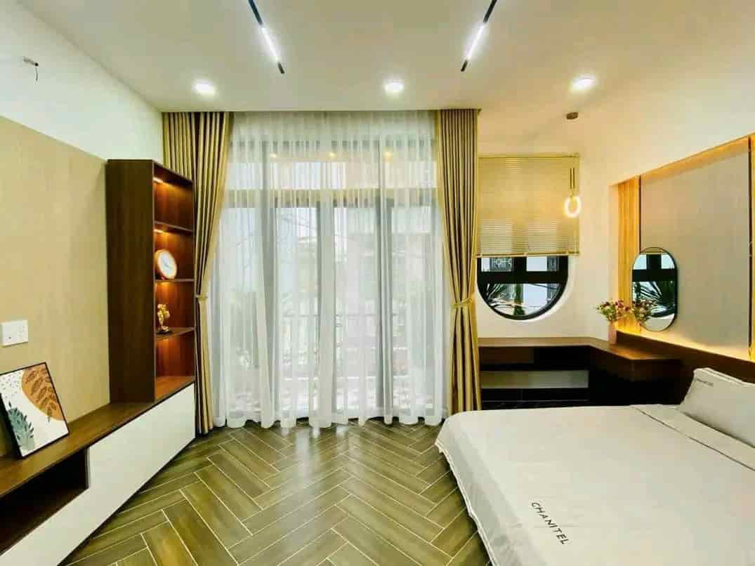 Về quê ở bán nhanh căn 37,2m2 giá 1 tỷ 850 triệu đường Lê Thúc Hoạch, Phú Thọ Hoà, Tân Phú.