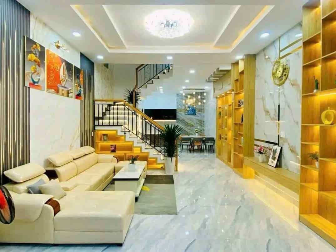 Về quê ở bán nhanh căn 37,2m2 giá 1 tỷ 850 triệu đường Lê Thúc Hoạch, Phú Thọ Hoà, Tân Phú.