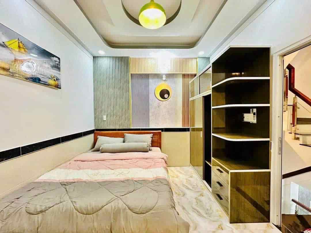 Cần vốn bán nhanh nhà 38m2 khu vip Lam Sơn, P2, Tân Bình chỉ 2 tỷ 190, sổ sẵn công chứng ngay