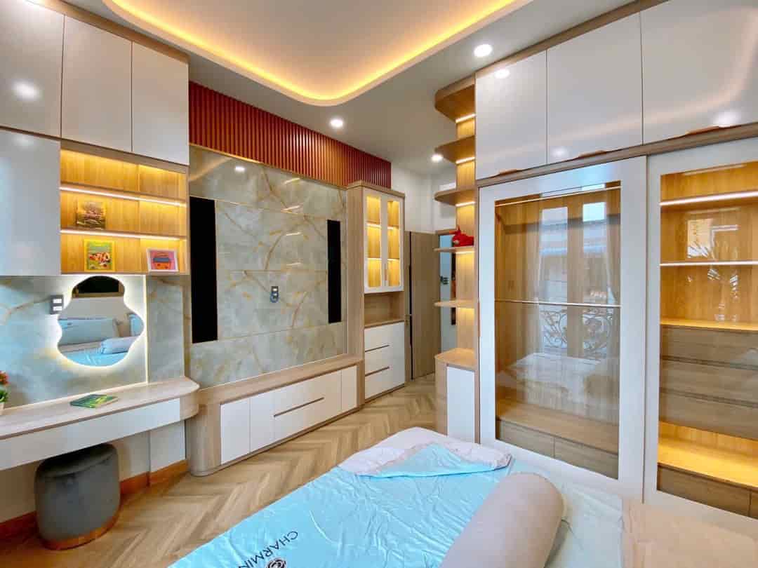 Xoay tiền lấy hàng, bán nhà 52,8m2 Nguyễn Phi Khanh, Tân Định, Q1, giá 8 tỷ500