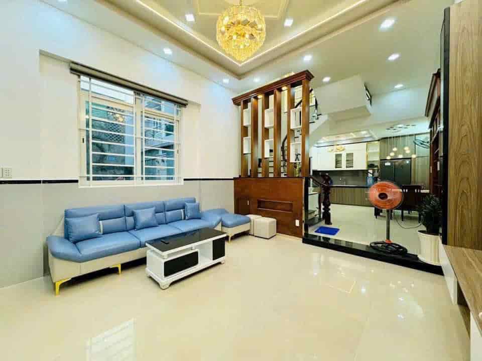 Sang nhượng gấp nhà 70m2 Hoàng Hoa Thám, P7, Bình Thạnh Hẻm 6m, giá 4 tỷ950