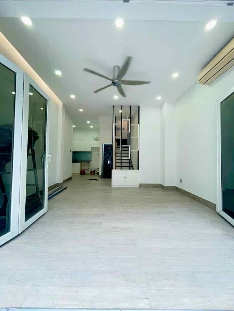 Bán nhanh căn nhà ở hẻm ô tô Lâm Văn Bền quận 7 1 tỷ 1 70m2, Shr bao thuế phí