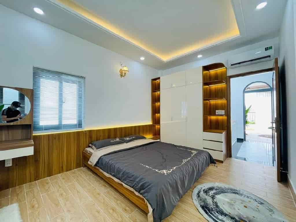 Bán nhà 1T2L Bông Sao, Q8, 60m2, SHR, 990tr bao thuế phí sang tên