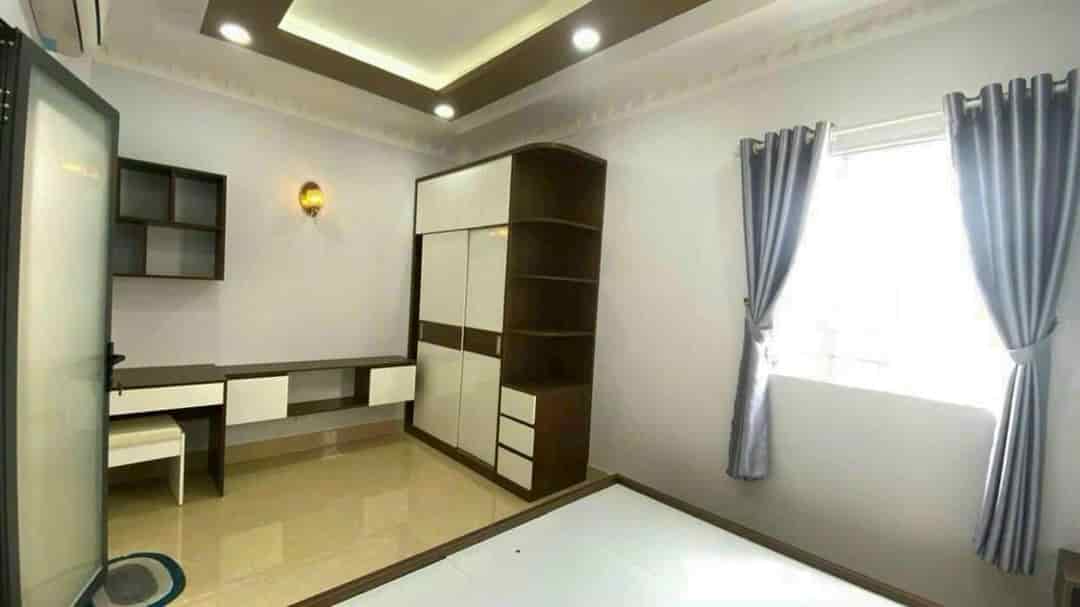 Con đi nước ngoài nên chủ cần bán gấp nhà 1T2L Võ Văn Ngân, Thủ Đức, 60m2, SHR, 970tr bao phí thuế