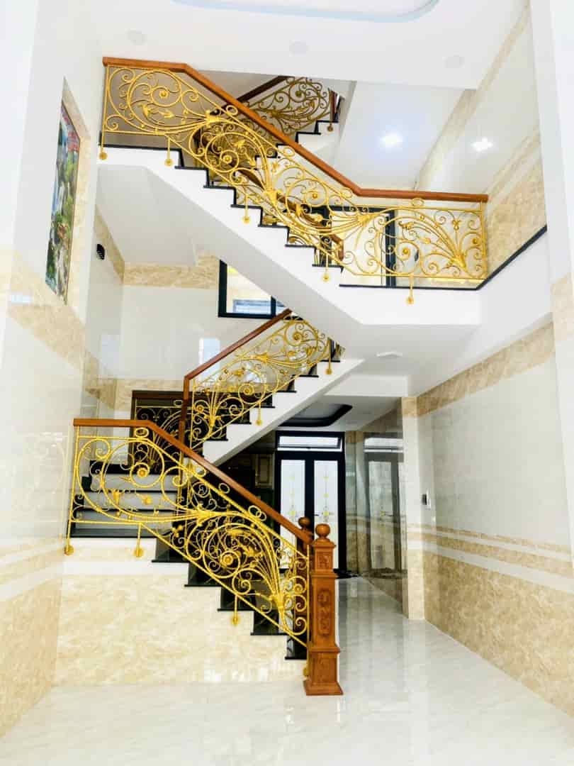 Nhà mới đẹp khu Tên Lửa, 62m2, ô tô vào nhà, ngang 4m, 5 tầng btct, giá 7 tỷ nhỉnh