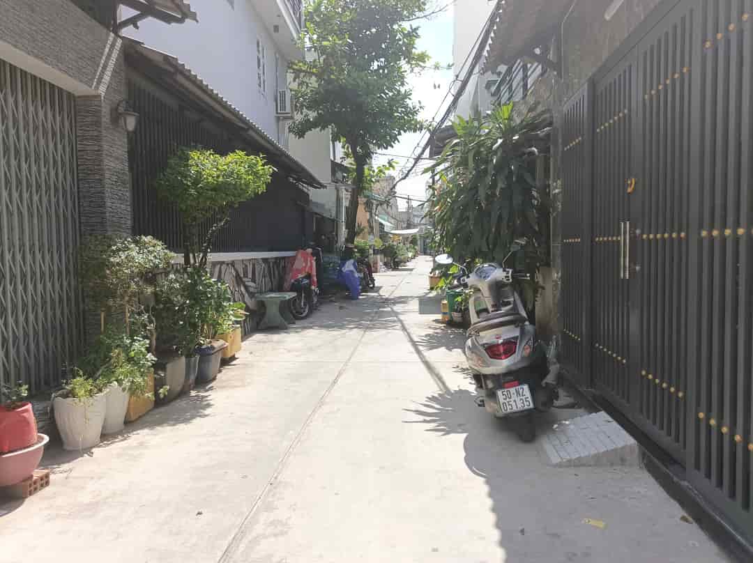 Chợ Bình Trị, 50m2, hxh, ngang 4, 4 tỷ lẻ