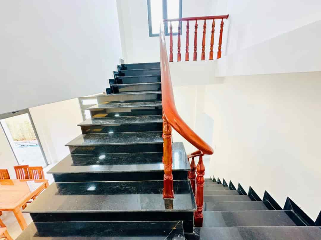 Bán nhà 217m2 phường 6 Đà Lạt, hẻm ô tô Nguyễn An Ninh, srxd, full đất ở thổ cư, 7 tỷ 5, 4pn