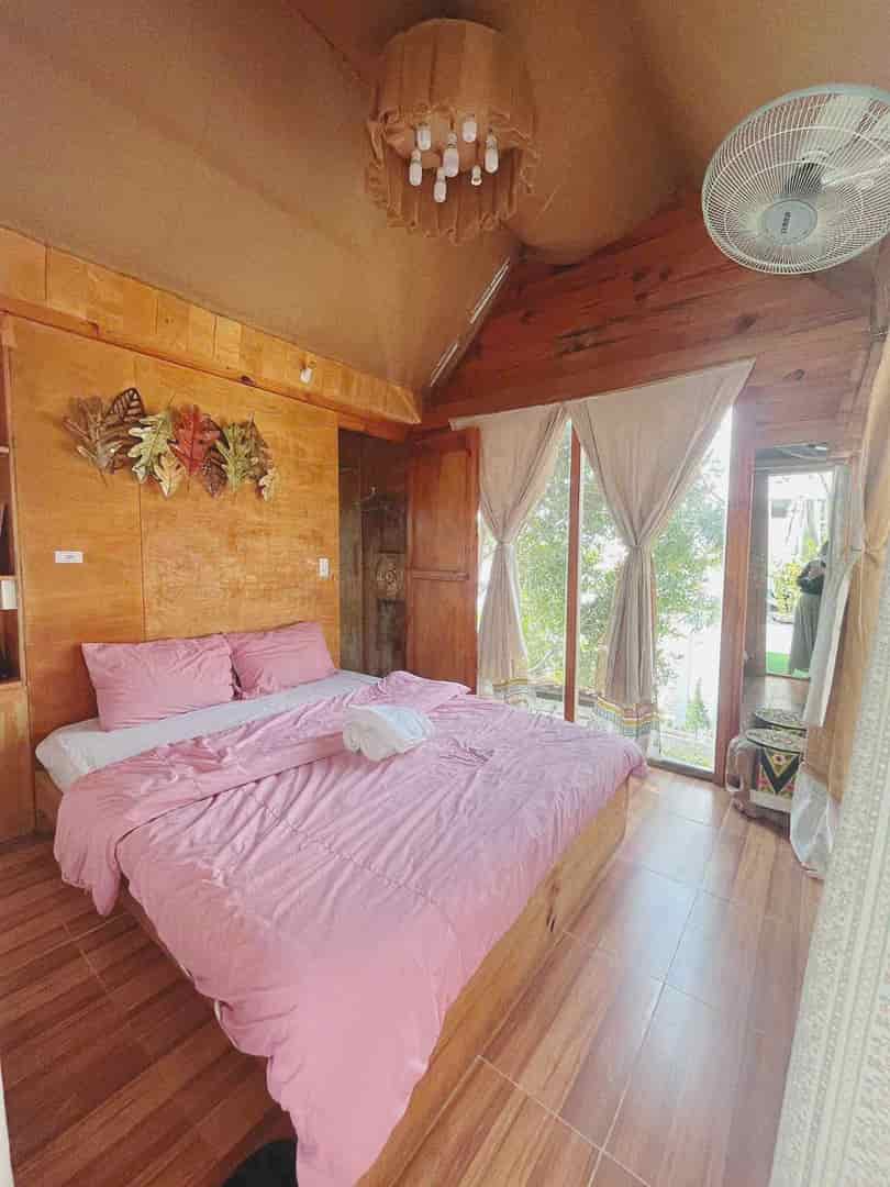 SANG NHƯỢNG HOMESTAY SÂN VƯỜN HẺM Ô TÔ HÙNG VƯƠNG P9 ĐÀ LẠT, 18PN FULL NỘI THẤT GPKD PCCC, TỔNG 150TR