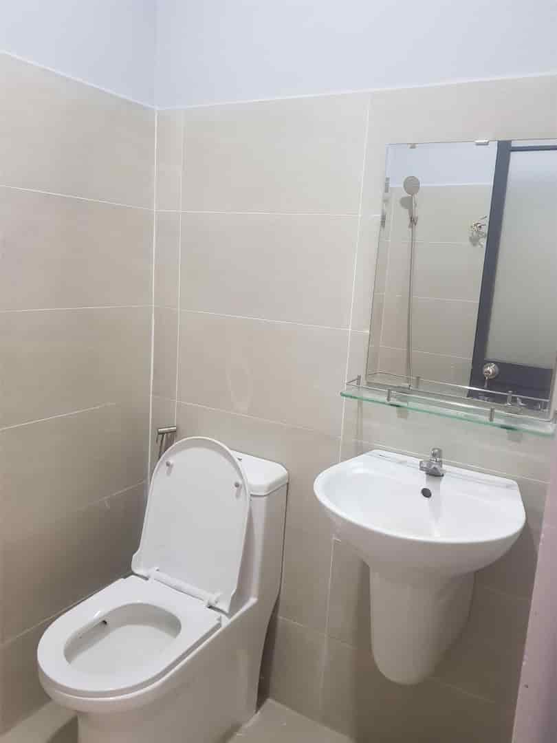 Bán nhà nhà 2 tầng, Q12, 3PN, 3wc, DTsd: 94m2, giá 3.5 tỷ, TL