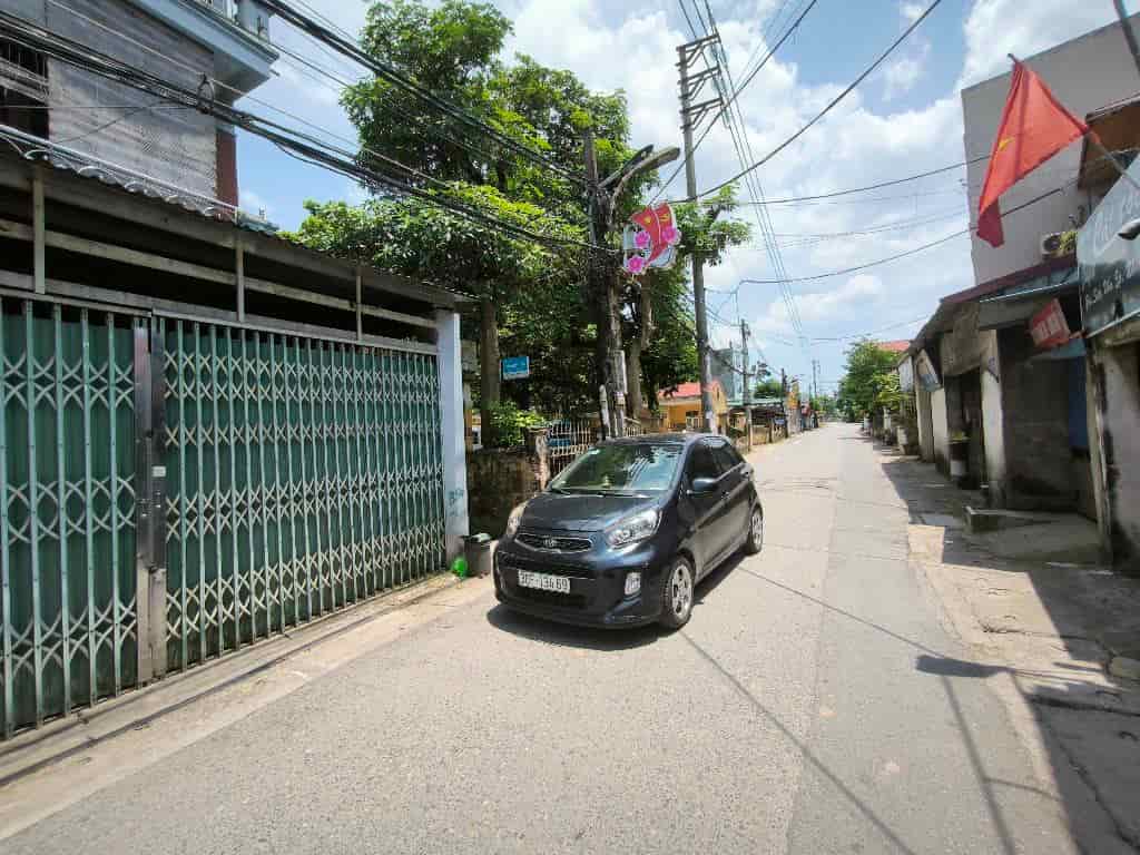 3 mặt thoáng, nhà 3 tầng, trục chính kinh doanh, cạnh chợ Mai Hiên, Mai Lâm, đường 6m, ô tô tránhh quốc lộ 3