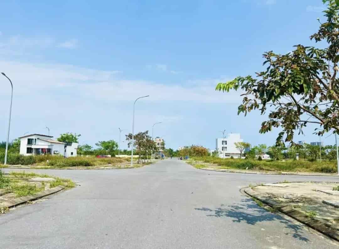 Chính chủ cần bán lô đất nằm ở QL50, Tx Gò Công, tỉnh Tiền Giang