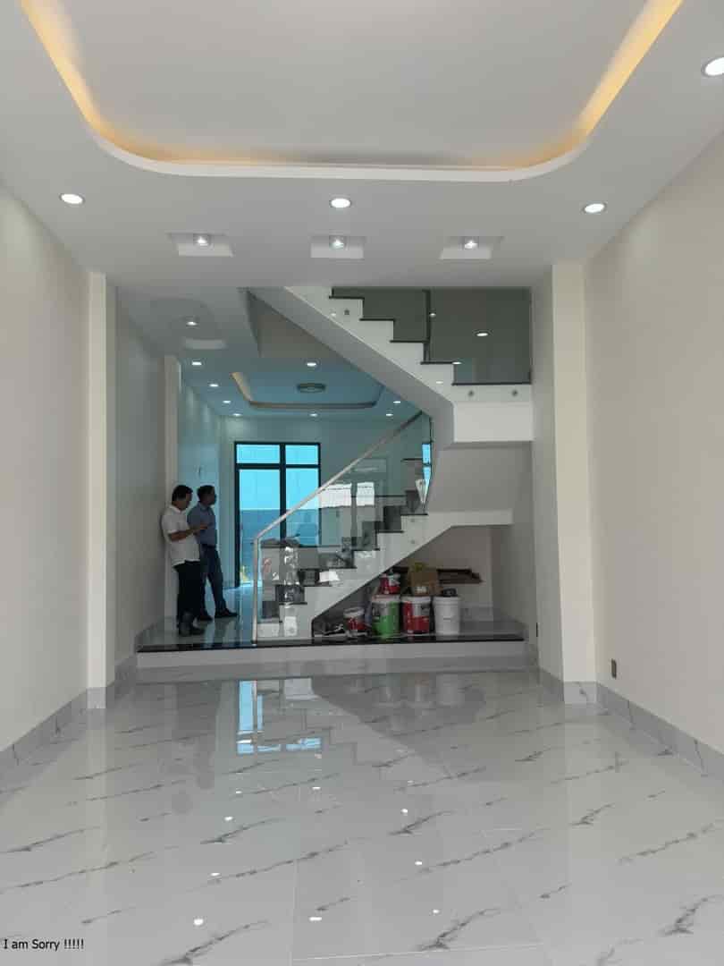 Nhà đẹp mới xây, 70m2, 3 tầng, Đ.Hà Huy Giáp, Thạnh Xuân, Q12, nhỉnh 4 tỷ  tl