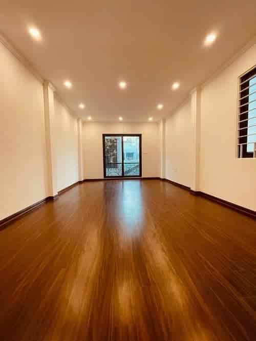 Bán nhà Phúc Lợi 30m2, MT 5m, 5 tầng 3PN, gần ô tô, giá 4 tỷ 50 triệu