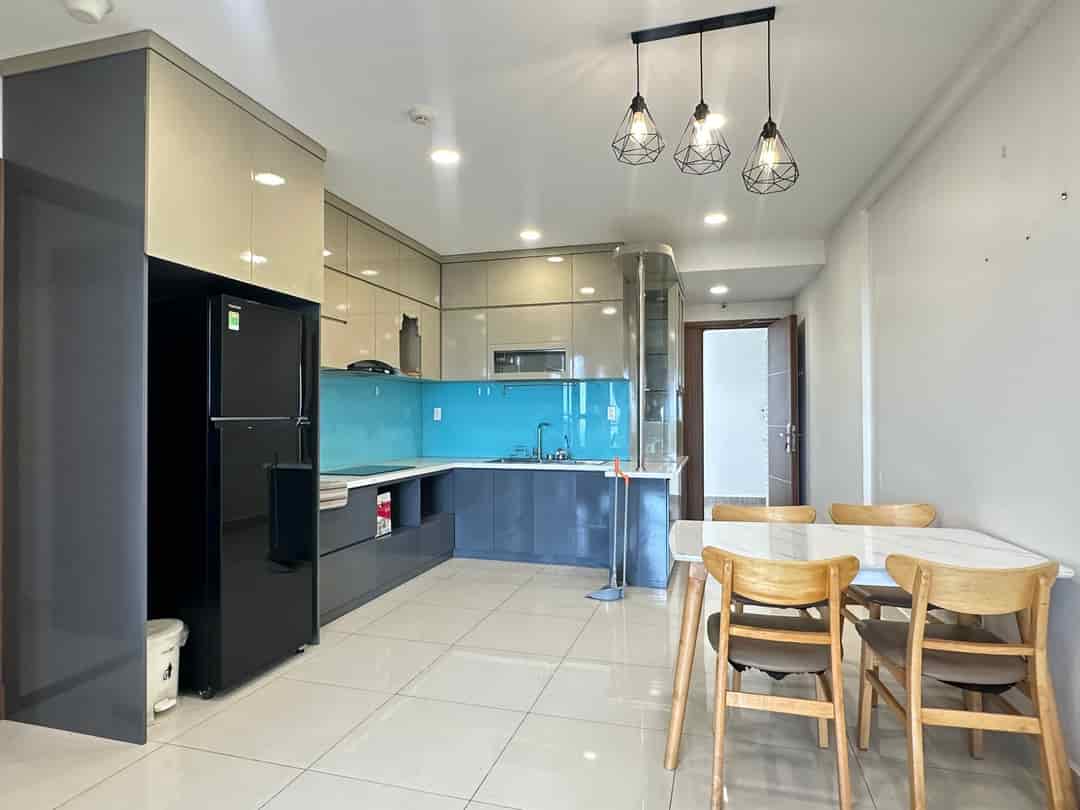 Cho thuê căn hộ 2PN, 2WC, 10tr/tháng, view trực diện biển siêu đẹp