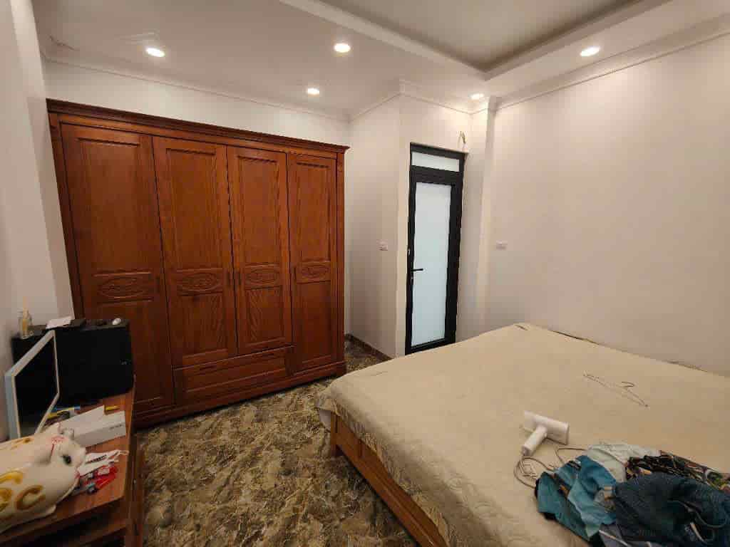 Phố đẳng cấp, TT Cầu Giấy, 55m2, 9 tỷ, ô tô tránh, ngõ thông, kinh doanh