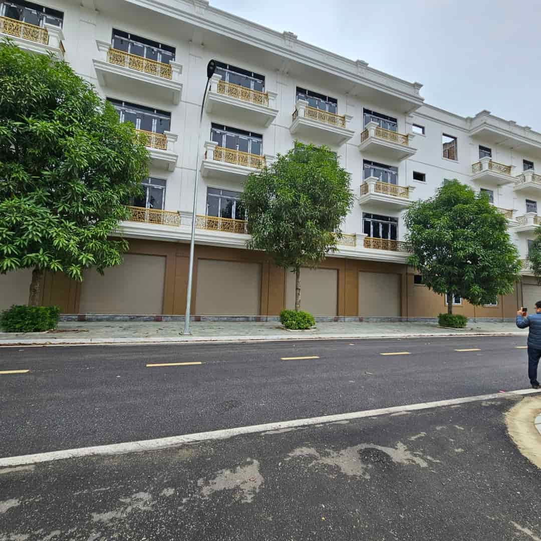 Bán nhà 4 tầng view chung cư Quảng Thắng River, hoàn thiện mặt ngoài, bao sang tên sổ