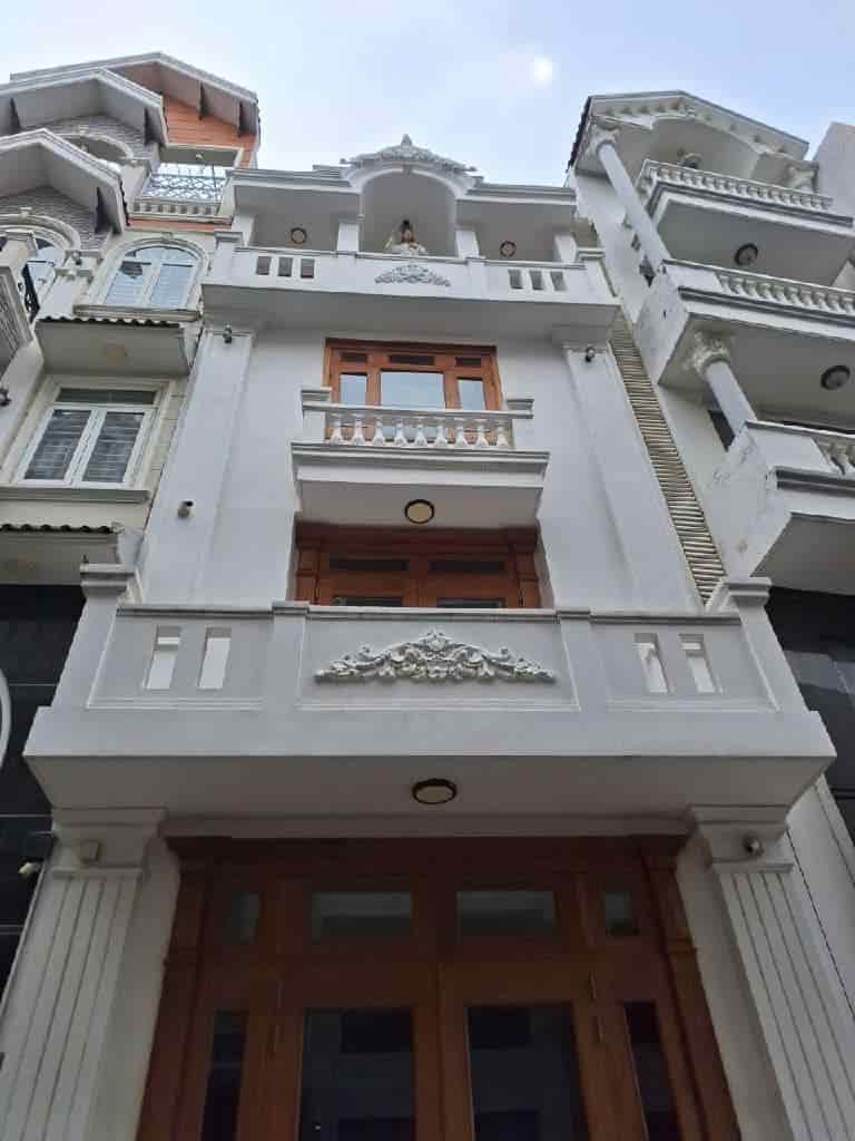 Nhà 5 tầng đẹp lung linh, ô tô quay đầu, nội thất xị sò, 5.2x12m, Phú Thuận, quận 7, nhỉnh 9tỷ