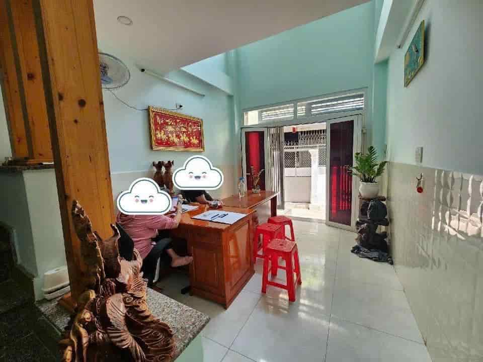 Chuyển về quê tôi bán nhà  55m2 nhà đường Cống Lở, q.Tân Bình, shr, giá 910tr