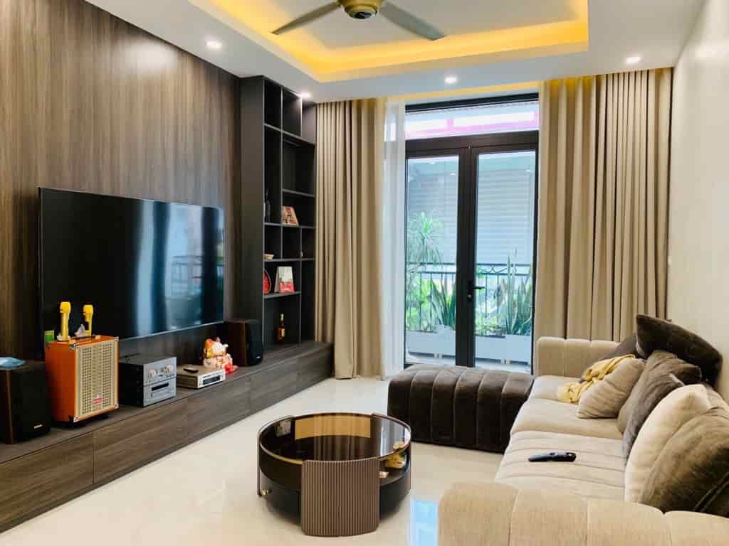 Siêu phẩm Phùng Chí Kiên, phân lô vip, ô tô, nhà đẹp ở ngay, 50m, 6 tầng thang máy, nhỉnh 15 tỷ