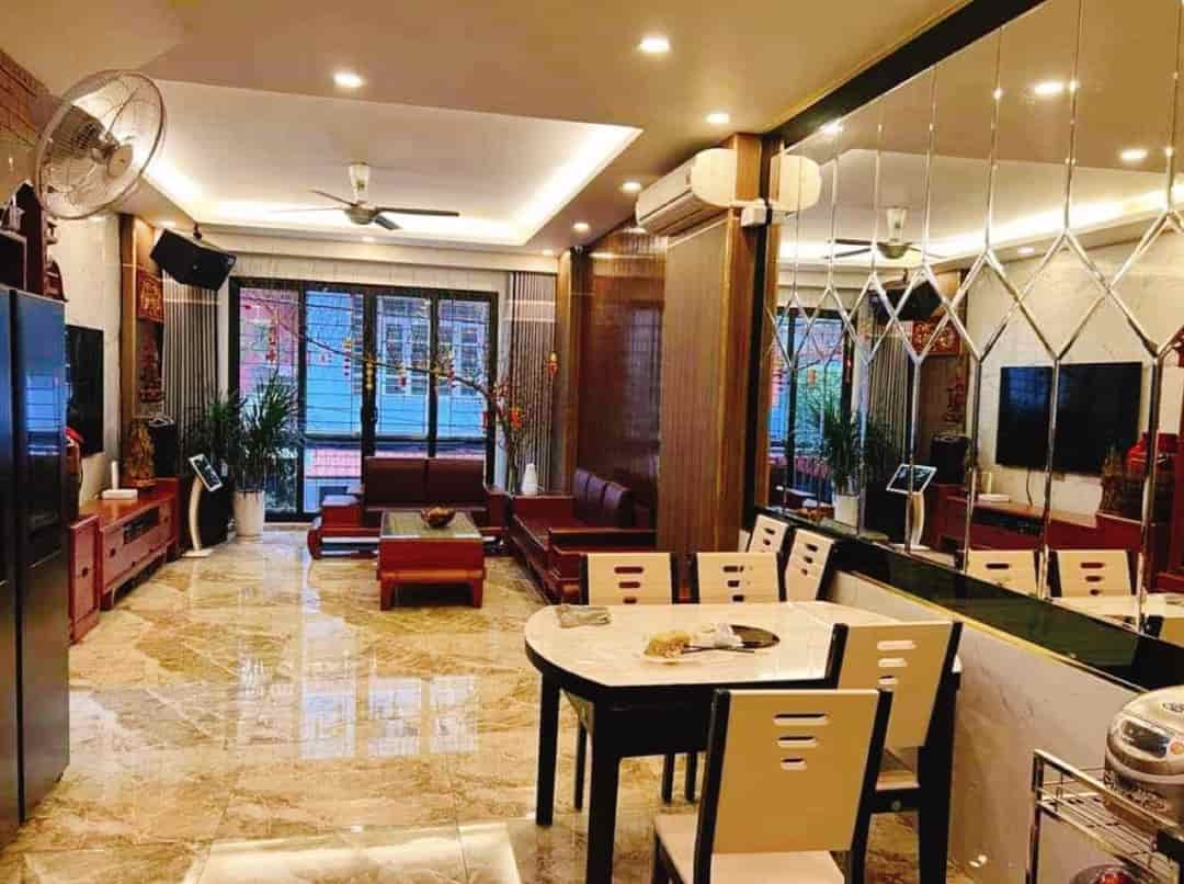 Bán nhà Nam Từ Liêm, gần Lê Quang Đạo, 48m2, 5T, lô góc, ô tô đỗ cửa vào nhà, 10m ra mặt phố