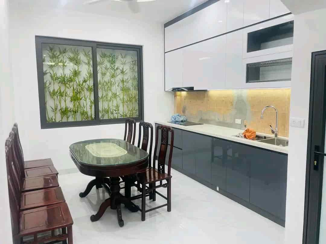 Hoàng Văn Thái, 33m2, 6 tầng, nhỉnh 6 tỷ