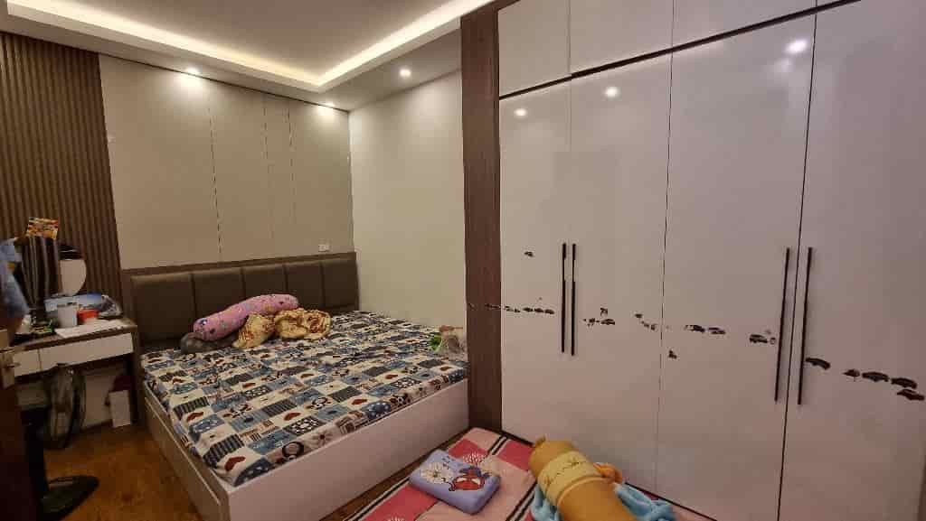 Nhà Nguyễn Ngọc Nại, 5 tầng, 42m2, 8.7 tỷ