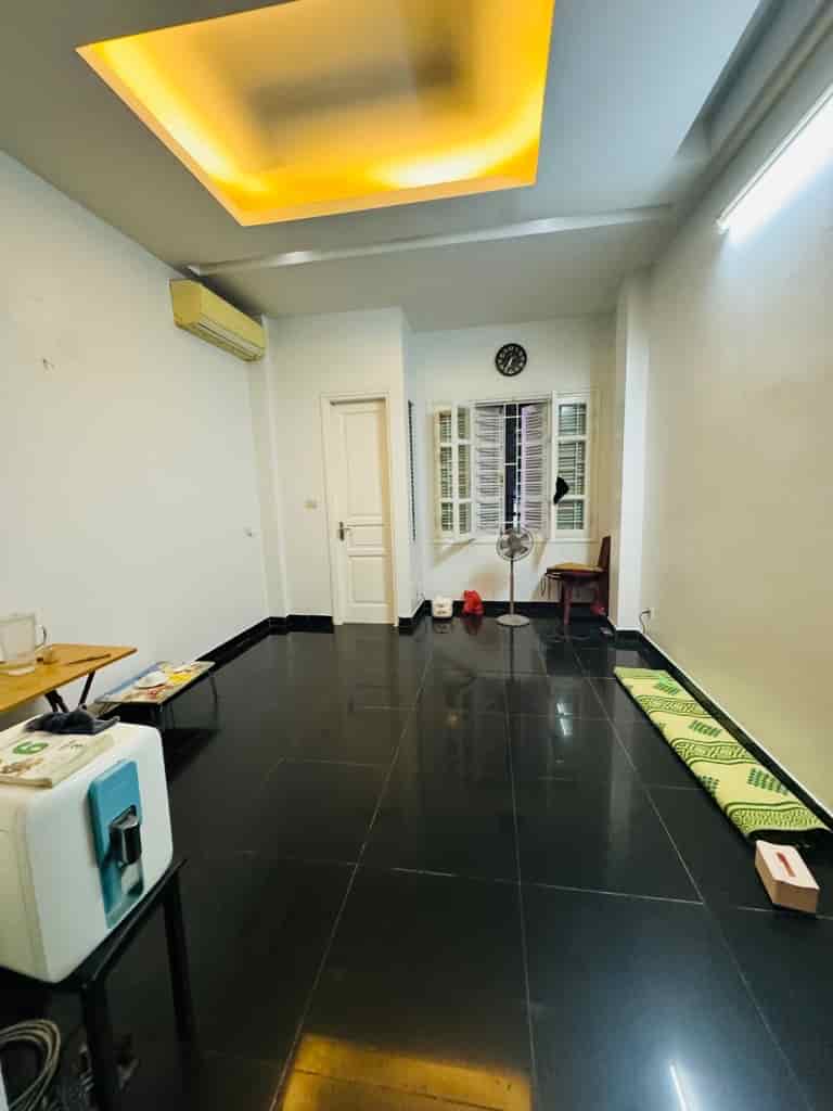 Hoàng Văn Thái, 40m2, cực gần ô tô, gần 6 tỷ