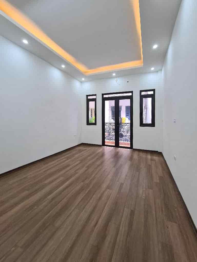 Bán nhà mặt phố Hoàng Văn Thái, 42m2, 4 tầng, gần 9 tỷ