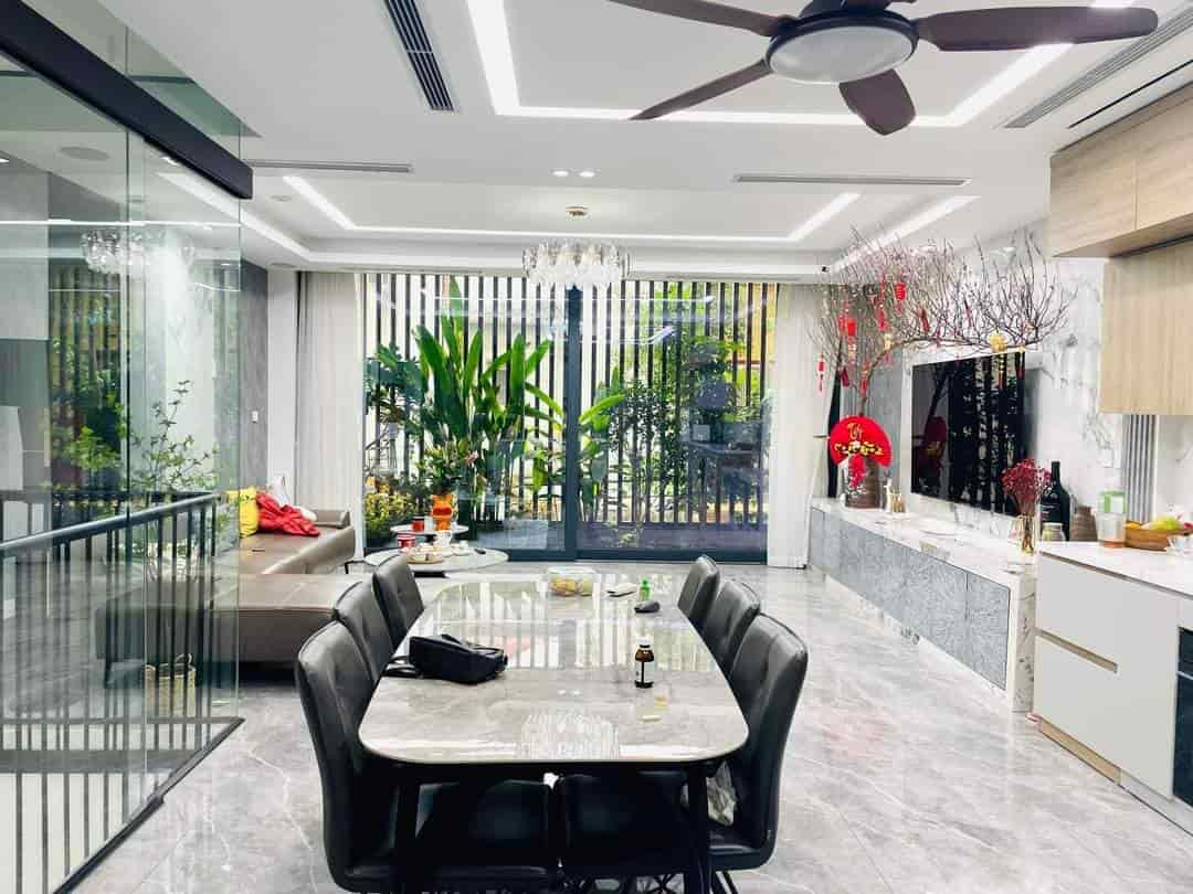 Bán nhà P.Nguyễn Khánh Toàn, 36m2, 20m ô tô, gần phố, chỉ 6 tỷ