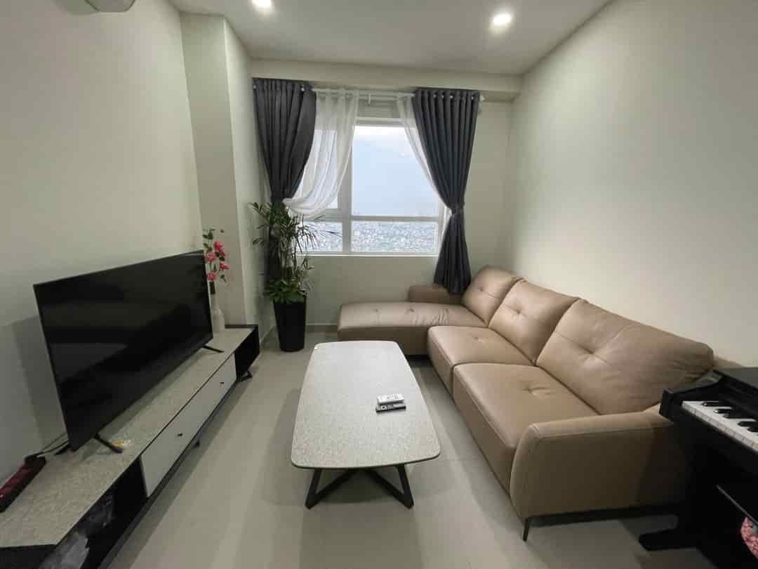 Chính chủ cần  bán căn hộ chung cư Phú Thạnh Aparment, DT 68m2, 2PN, 2WC, nội thất để lại, giá 1tỷ680, đã có sổ