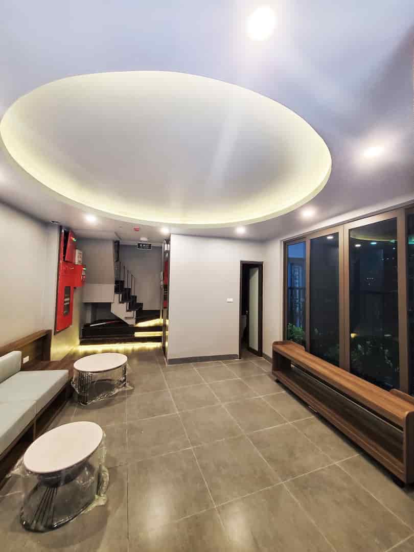 Tòa apartment Xuân Diệu Tây hồ, mới tinh thang máy, pccc tự động