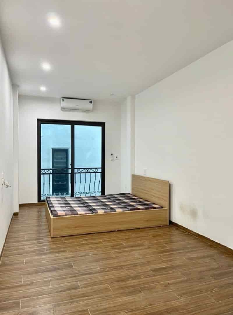 Nhà mới, đẹp lunh linh, phố Yên Hòa, Cầu Giấy 30m2, 5T, giá 6 tỷ, ô tô đỗ cổng