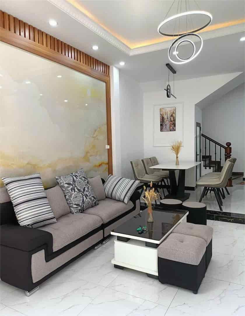 Bán nhà Tư Đình, Long Biên, ô tô đỗ cổng, 45m2 giá 5.5 tỷ