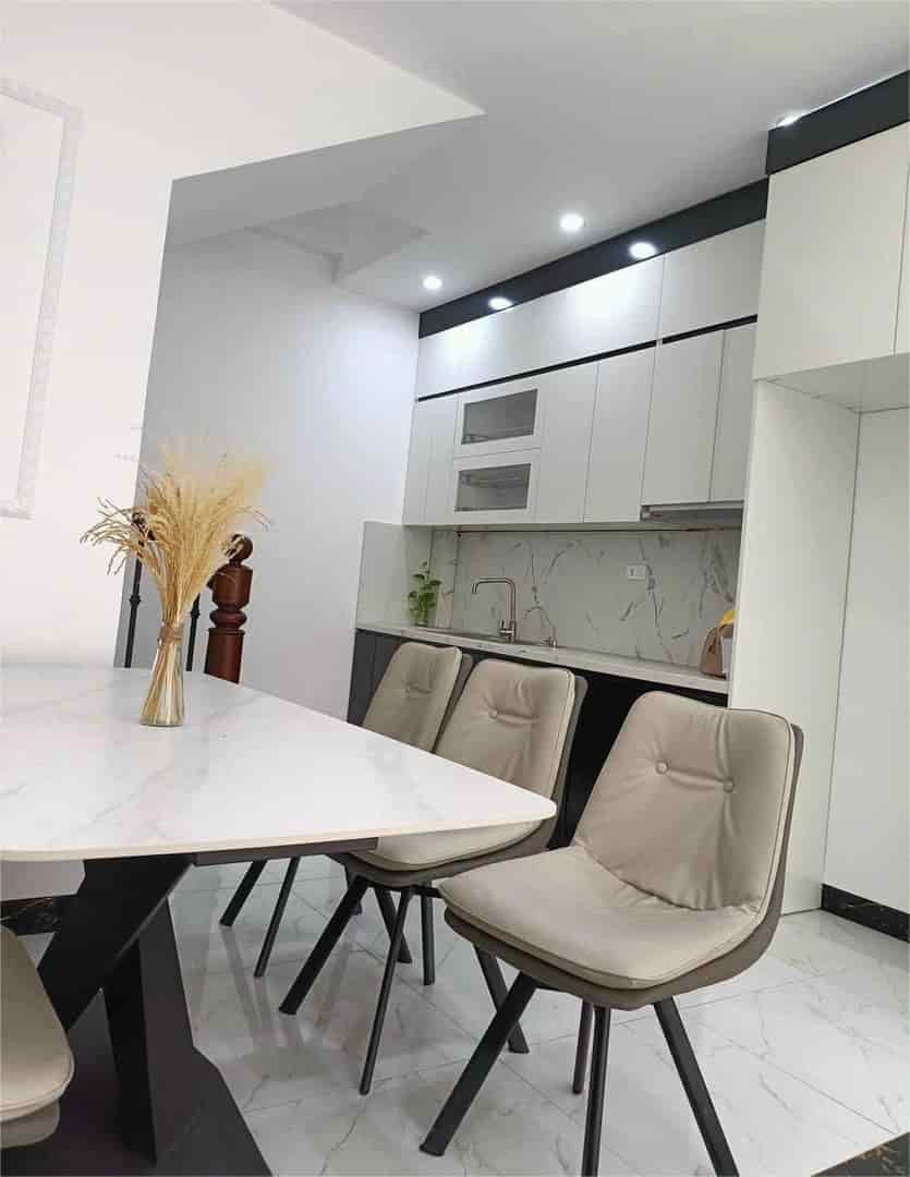 Bán nhà Tư Đình, Long Biên, ô tô đỗ cổng, 45m2 giá 5.5 tỷ