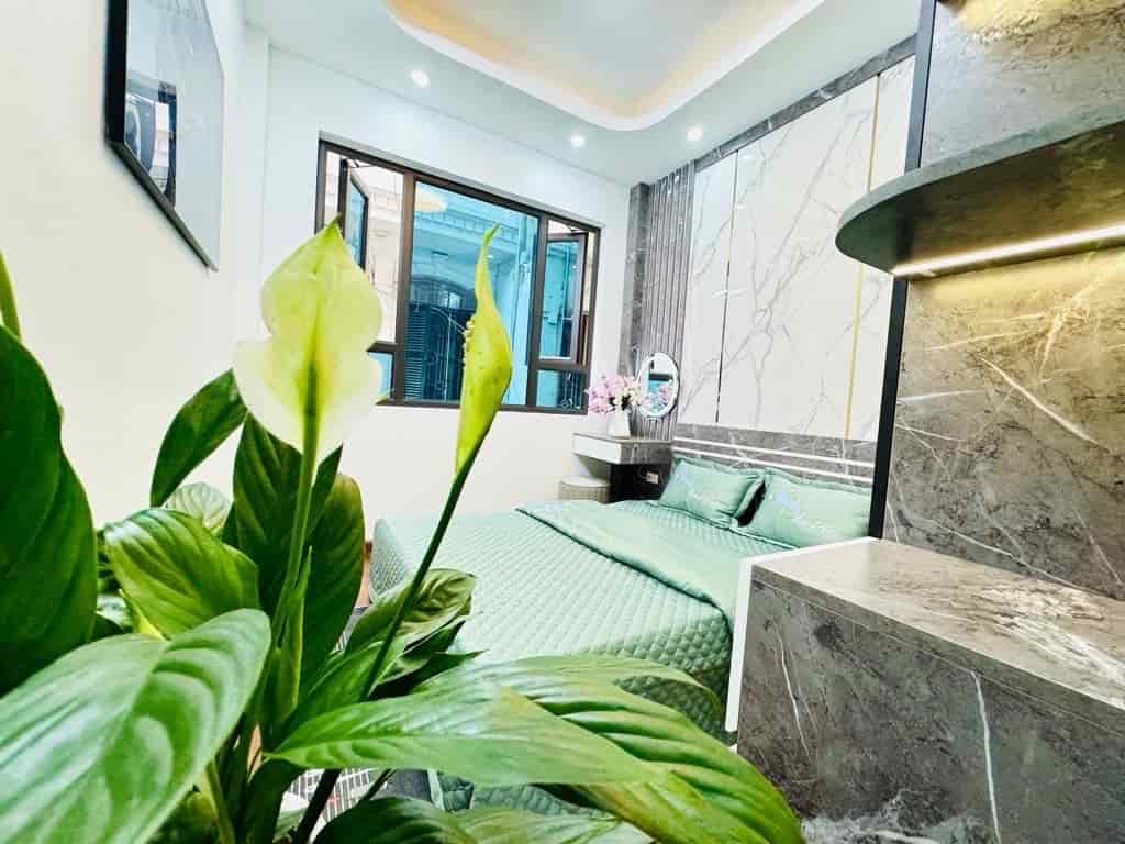 Nhà xây mới, 5 tầng, giá 15 tỷ full nội thất, nhà đẹp long lanh.