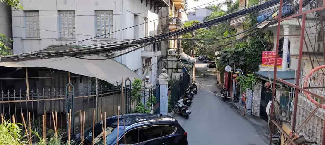 Bán đất, lô góc 253m2, view Hồ Tây, mặt ngõ 31 Xuân Diệu, ô tô tránh, 3 mặt tiền siêu rộng