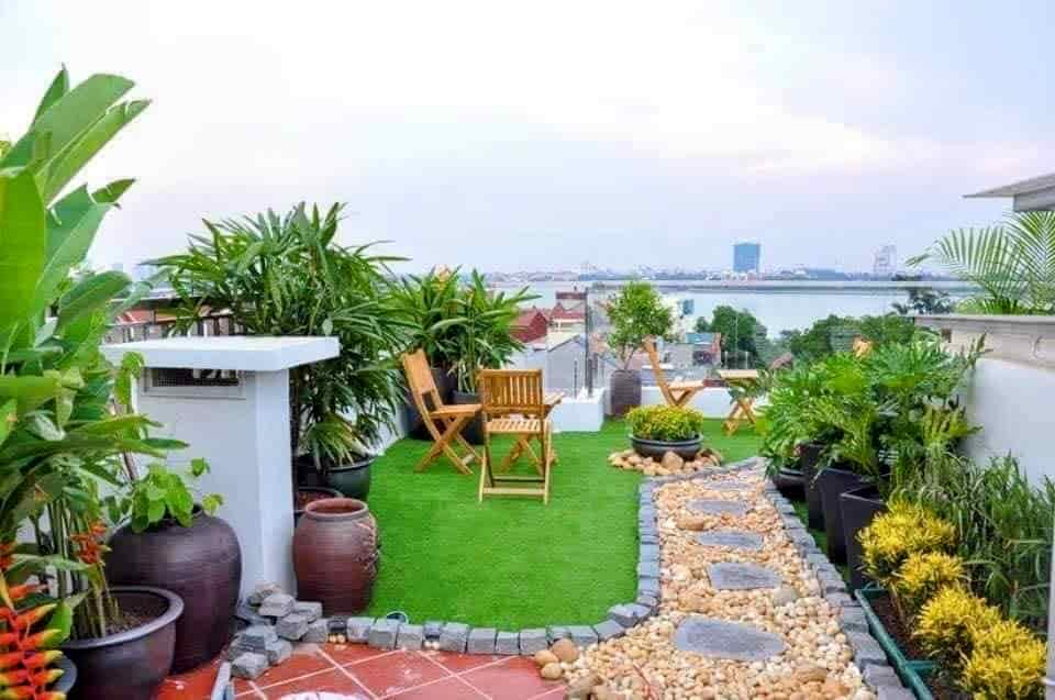 Bán tòa bạch ốc, mặt phố Nghi Tàm, 2 thoáng view Hồ Tây