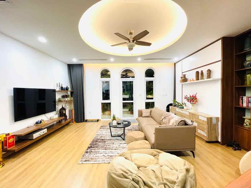 Mặt phố Quan Nhân Thanh Xuân - LÔ GÓC 6 Tầng 3 MẶT VIEW HỒ, 2 ngõ rộng  41.9 tỷ