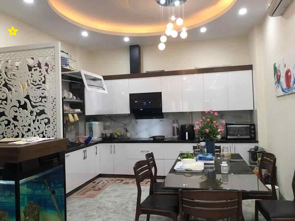 Bán nhà Khúc Thừa Dụ, 40m2, 5 tầng, gần ô tô, full nội thất